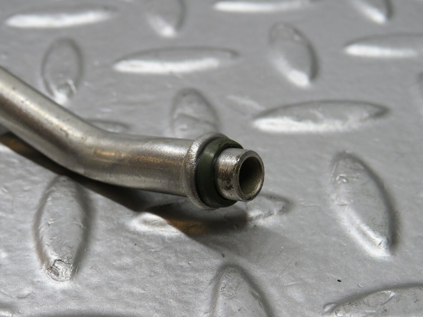 31316 Mercedes-Benz S124 Wagon 220TE Wagon Air Conditioning Hose Pipe