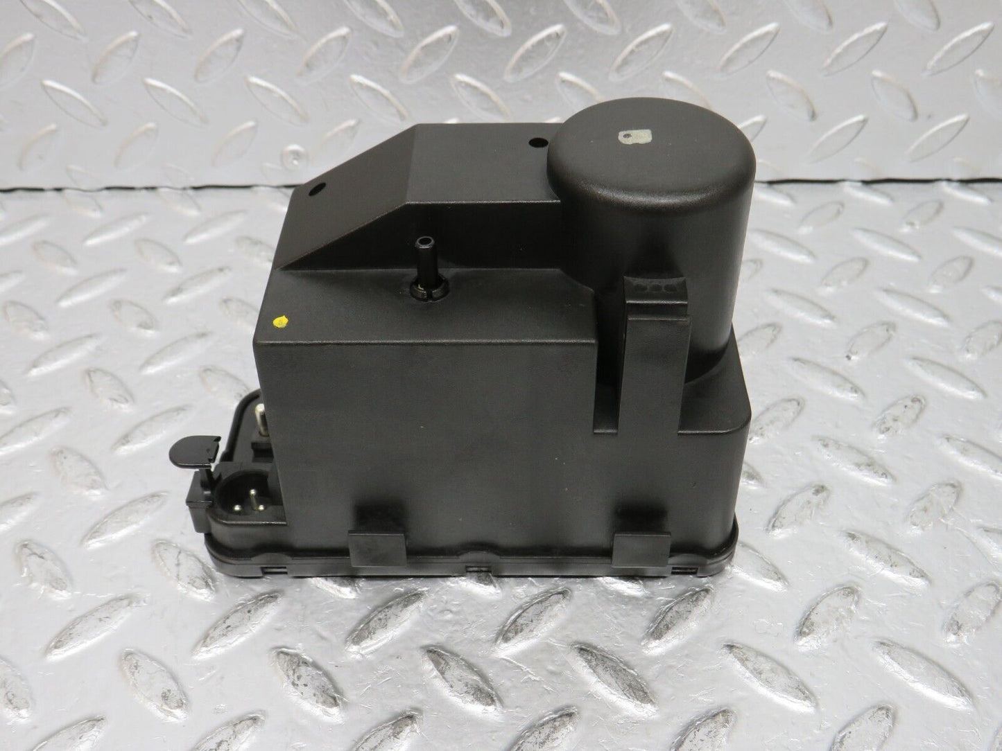 32371 Mercedes-Benz S124 300TE Central Locking Pump 0008000648 0132006302