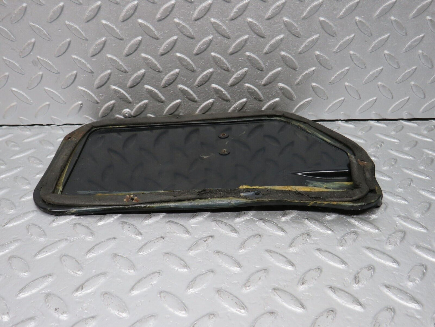 39212 Mercedes-Benz R107 500SL Heater Blower Housing Cover Lid
