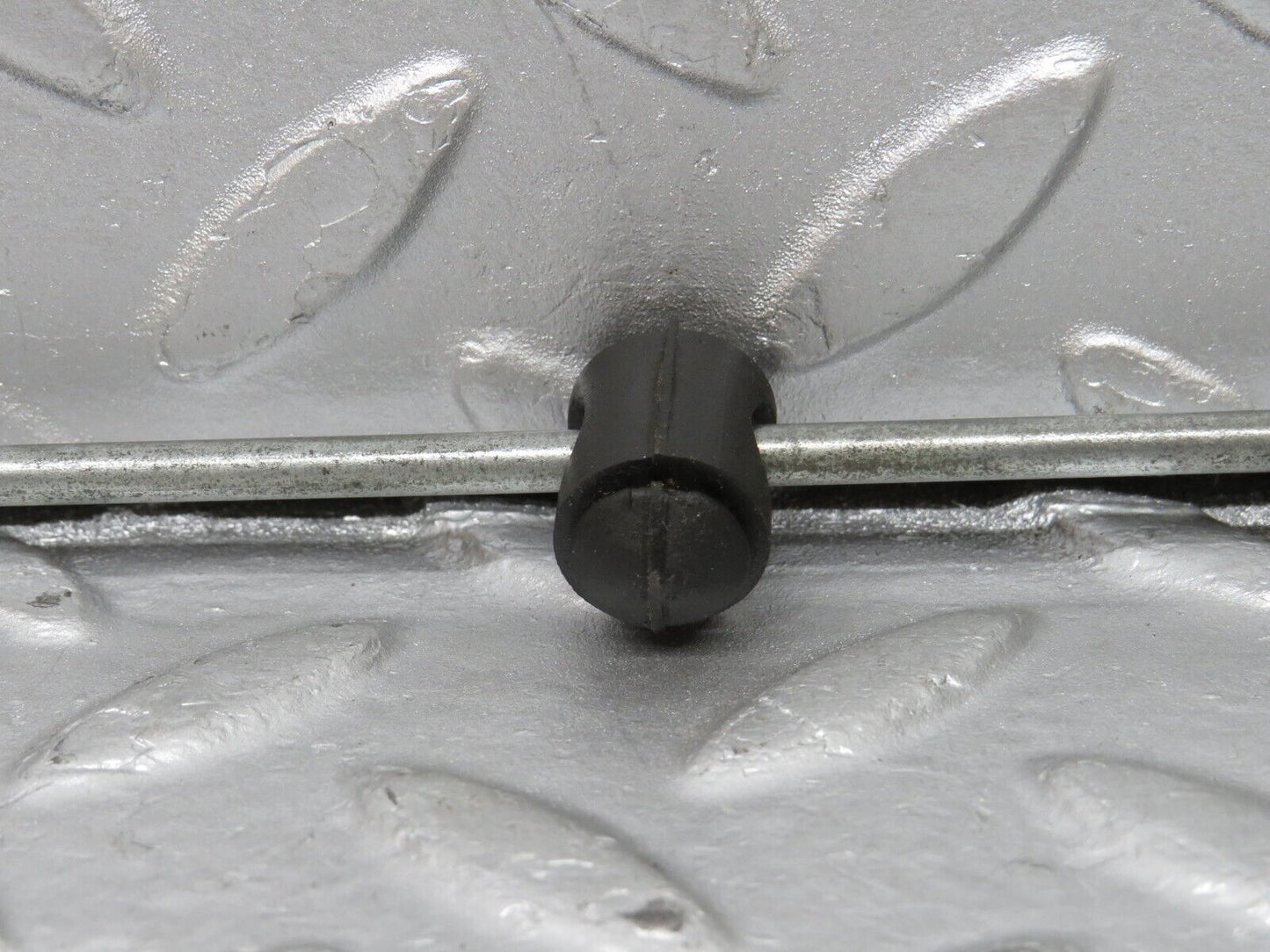 40456 Mercedes-Benz W110 230 Front Door Lock Control Bar