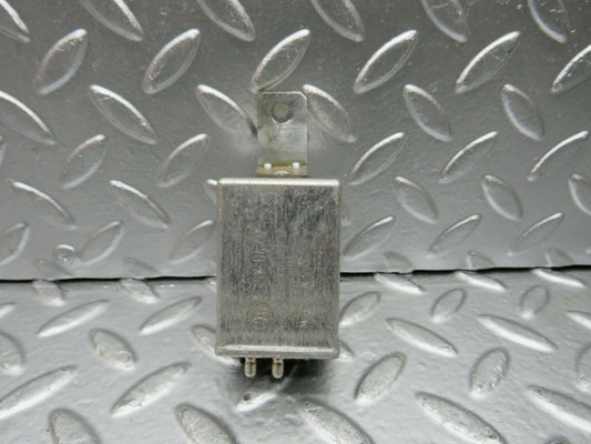 22726 Mercedes-Benz C107 450SLC Coupe Rear Heated Window Relay 1078200010