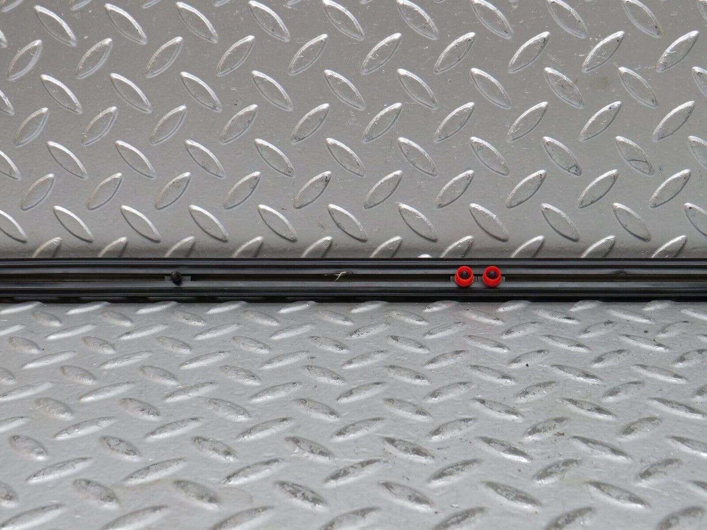 28238 Mercedes-Benz S123 240D Wagon Front Left Door Centre Moulding Trim