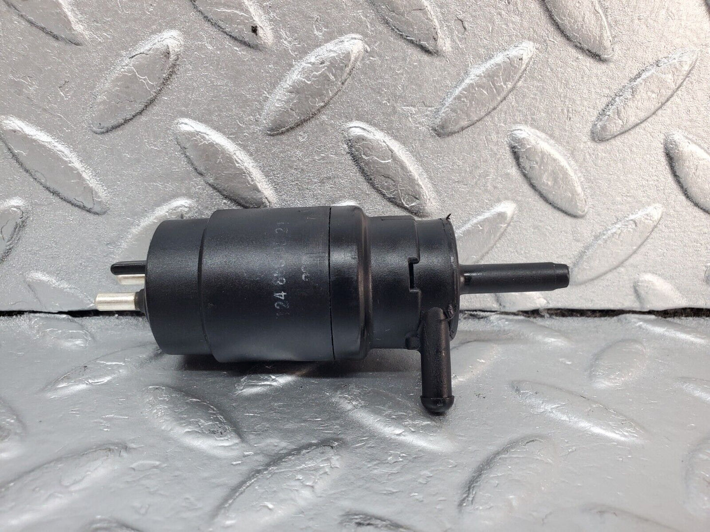 45226 Mercedes-Benz R129 300SL Coupe Windscreen Washer Pump 1248690521