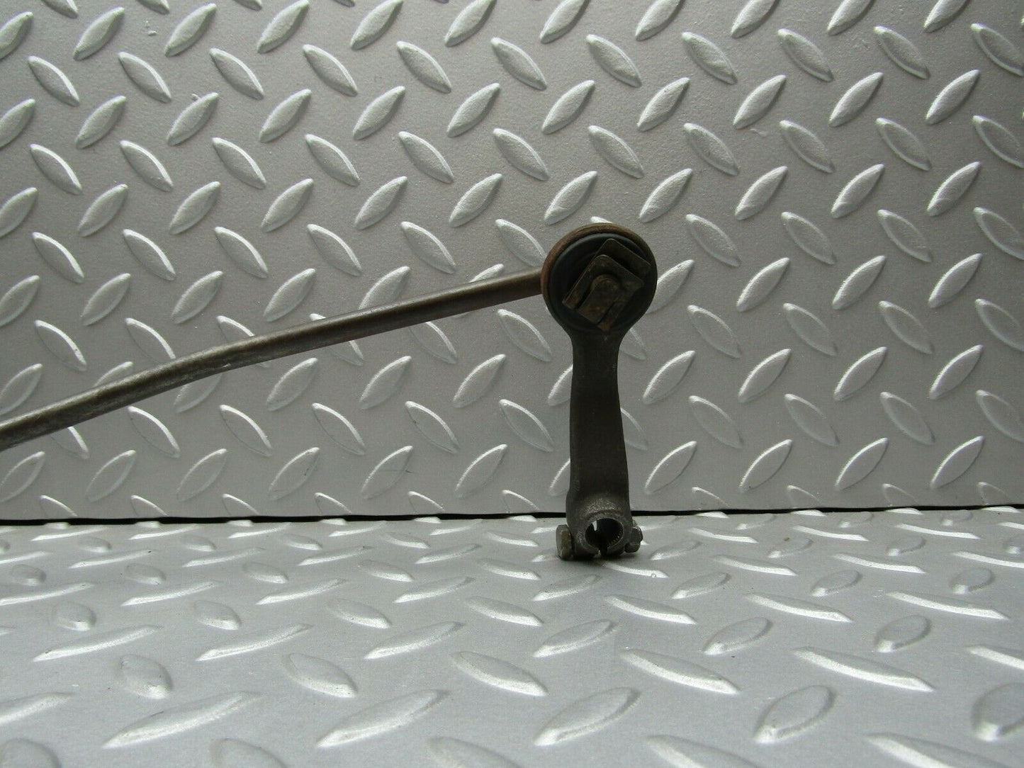 3295 Mercedes-Benz W115 220D Manual Gear Shift Linkage 1-2 0009920510