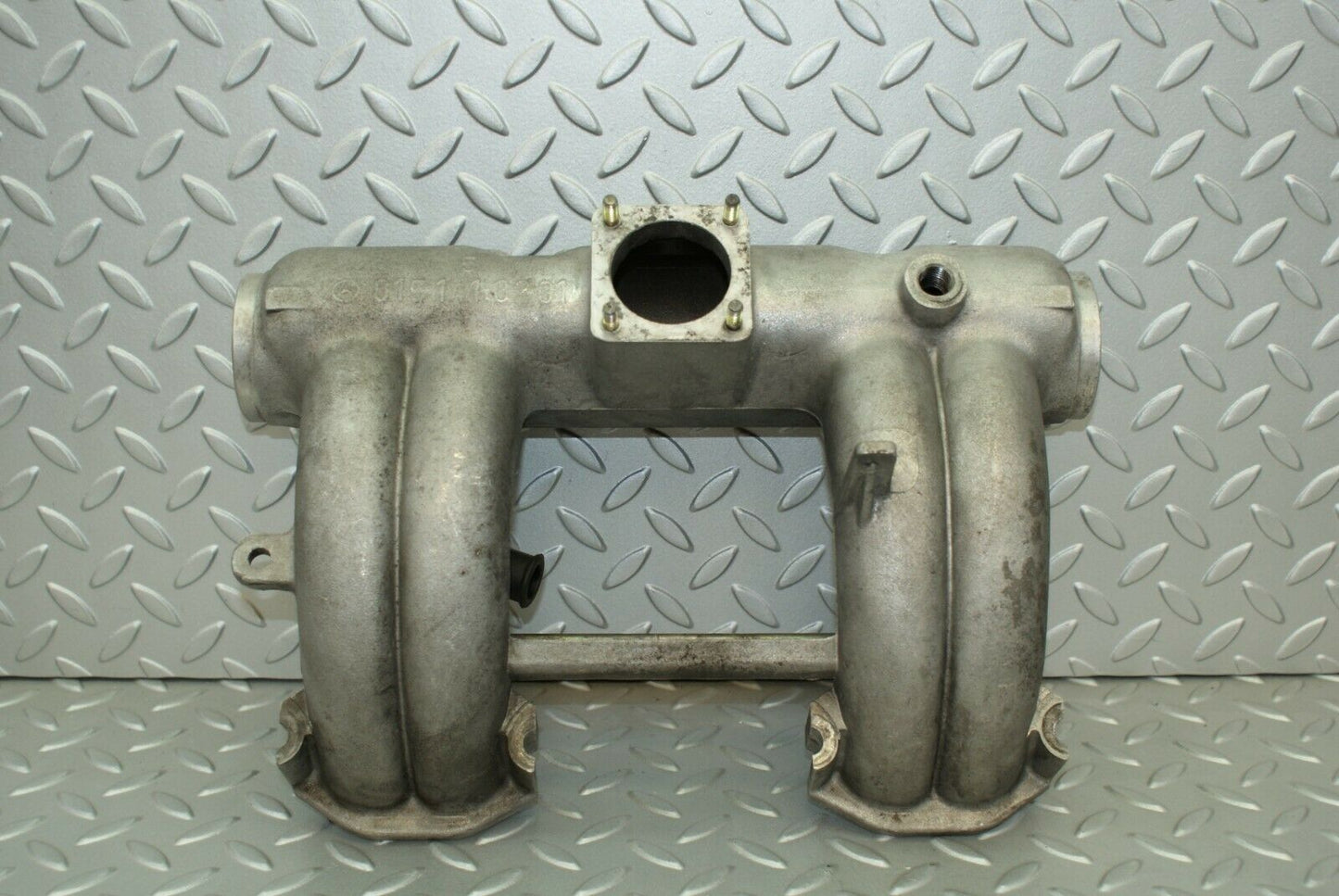 3079 Mercedes-Benz W115 220D Intake Manifold 6151410201