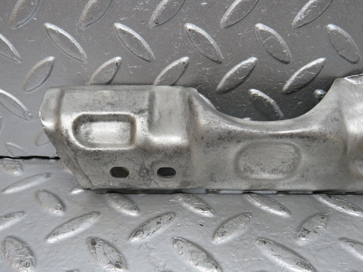 33118 Mercedes-Benz W126 380 V8 M116 Exhaust Manifold Heat Shield