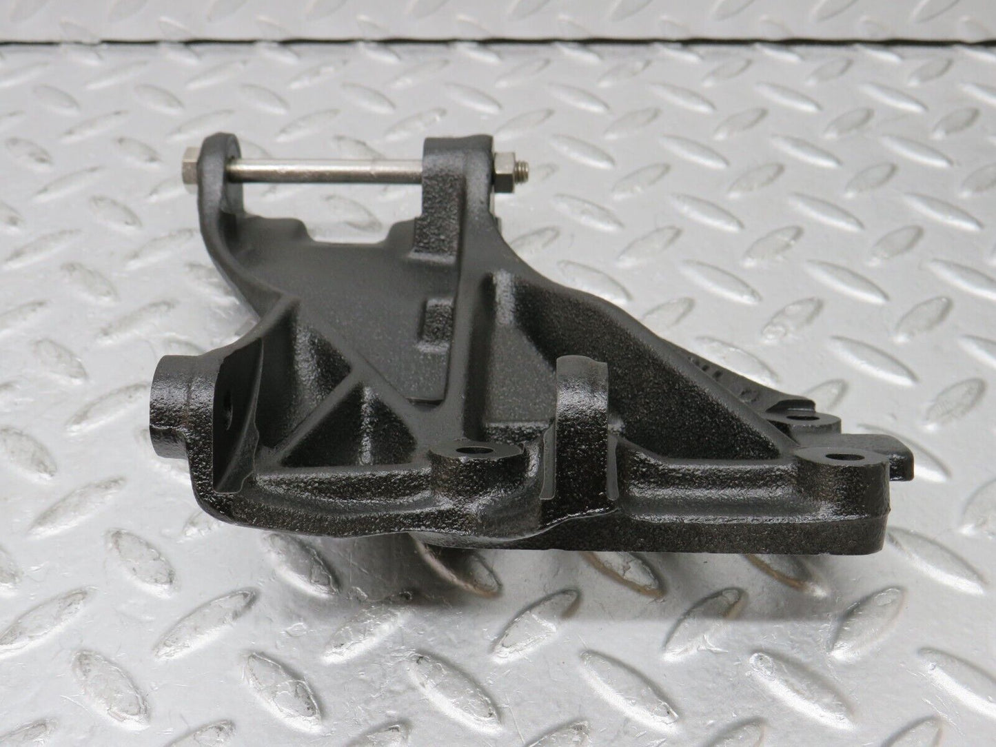 35471 Mercedes-Benz R107 280SL Alternator Generator Bracket 1101550735