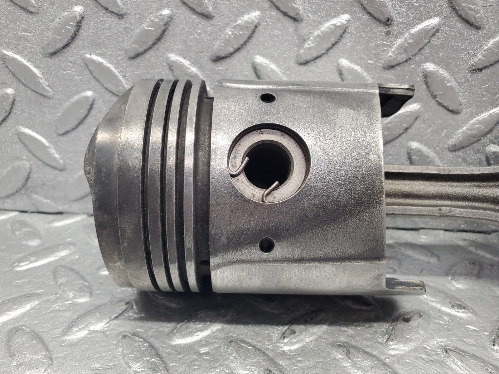 W112 piston and connecting rod used OEM