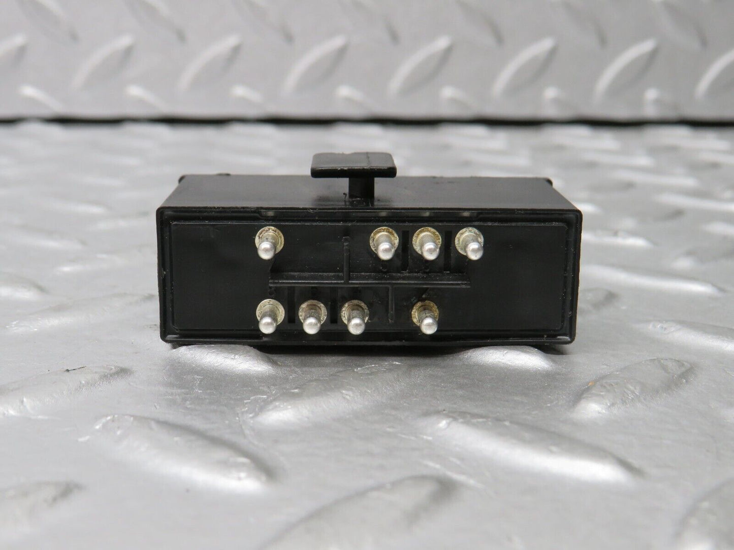 38396 Mercedes-Benz R129 280SL Coupe Right Seat Locking Relay 1298210147