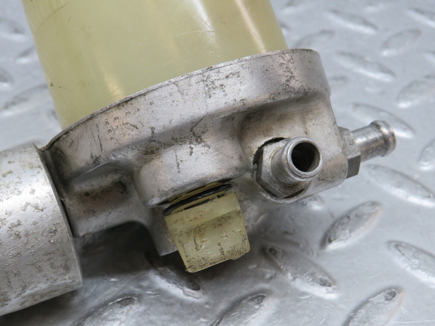 37329 Mercedes-Benz W109 300SEL Air Suspension Reservoir Bosch 0504001005