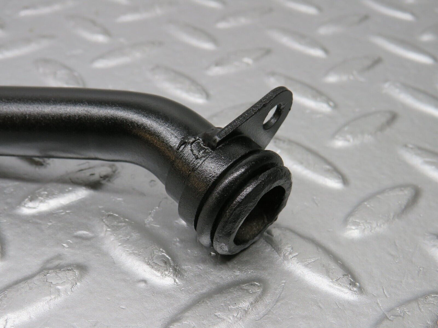 38149 Mercedes-Benz A124 320E Cabriolet Coolant Pipe