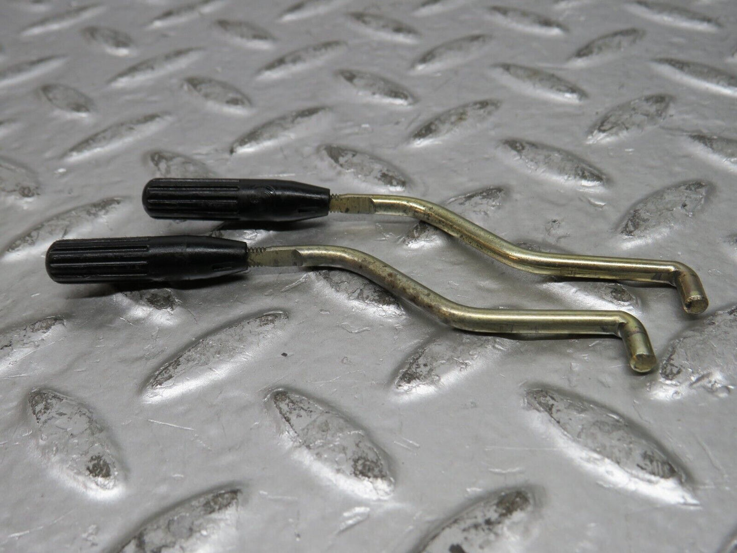 27180 Mercedes-Benz W123 280E Front Door Lock Knob Pair