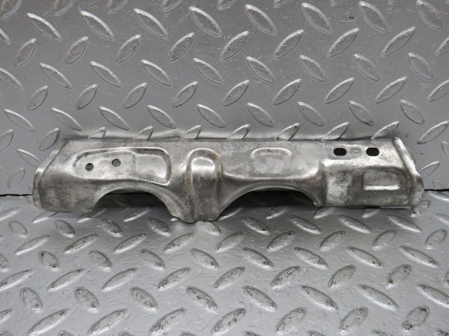 33114 Mercedes-Benz W126 420 V8 M117 Exhaust Manifold Heat Shield