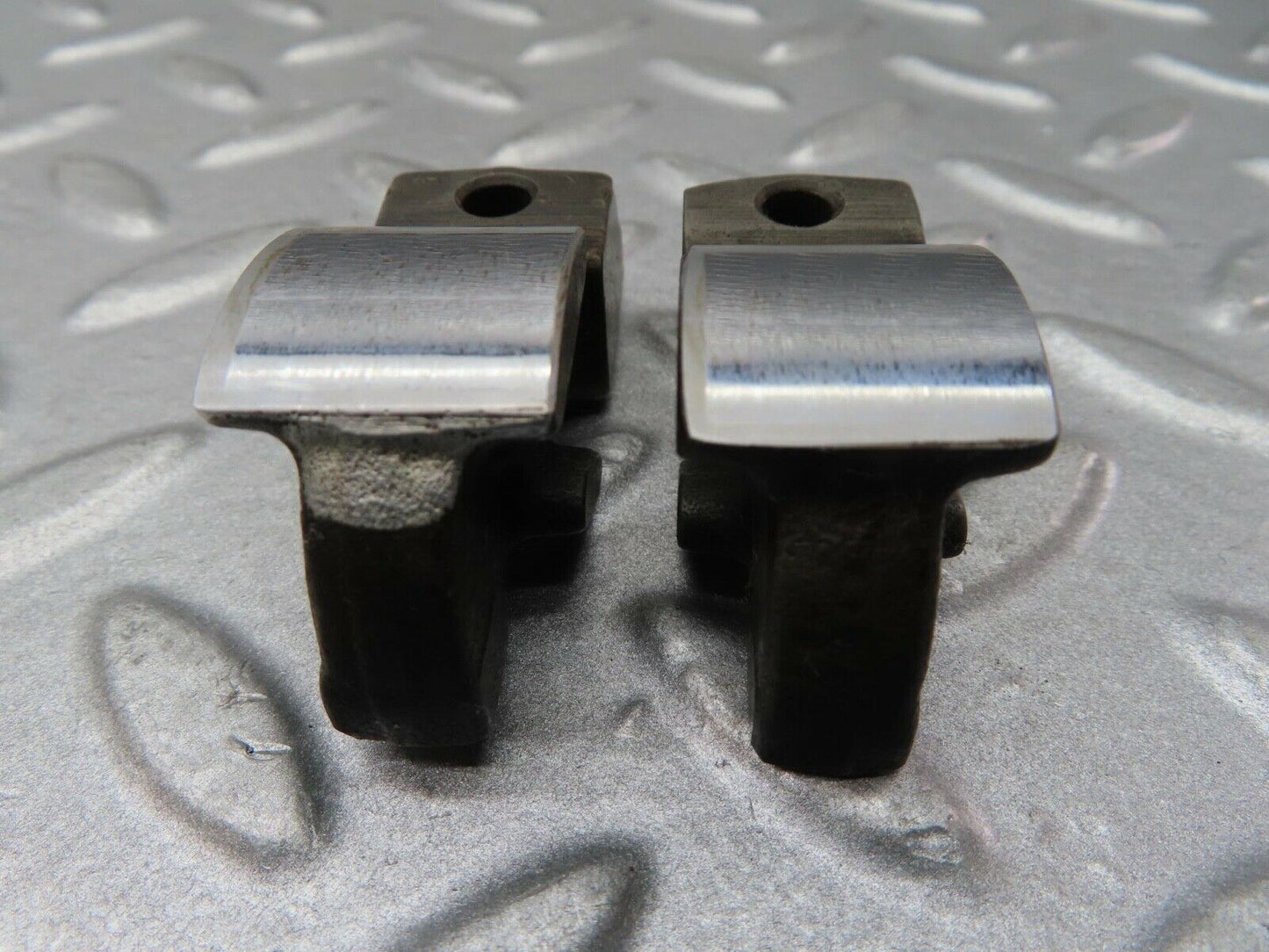 16747 Mercedes-Benz C107 380SLC Valve Rocker Arm