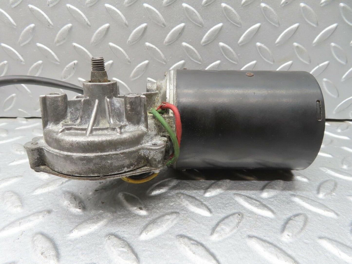 13576 Mercedes-Benz W123 200 Wiper Motor Bosch