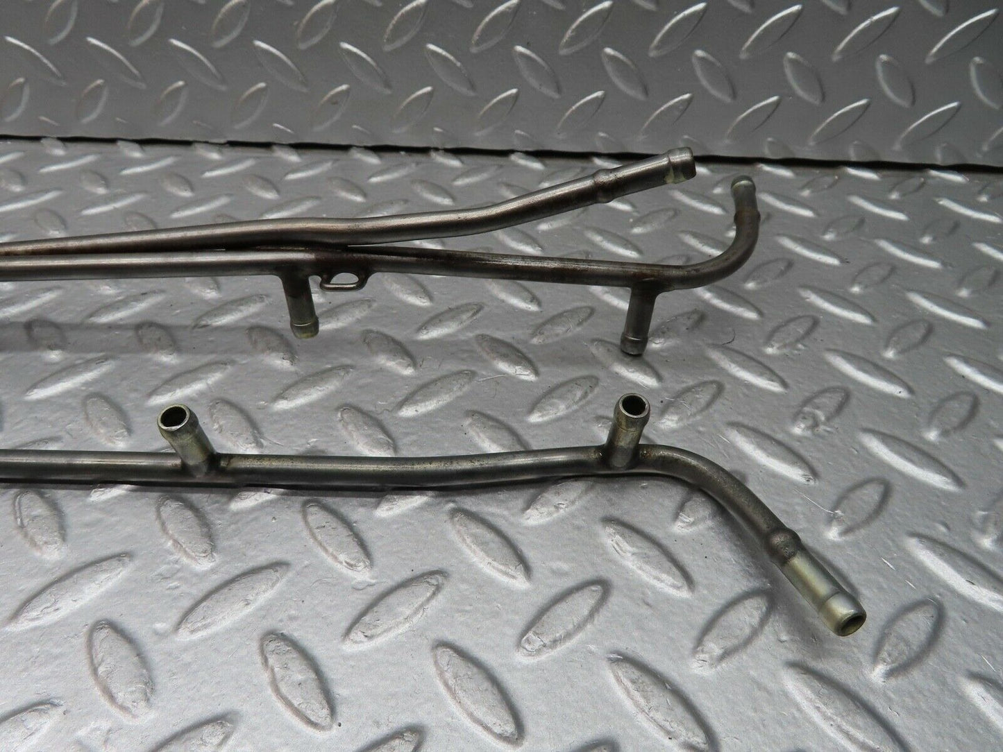 20685 Mercedes-Benz R107 450SL Fuel Injector Pipe Pair
