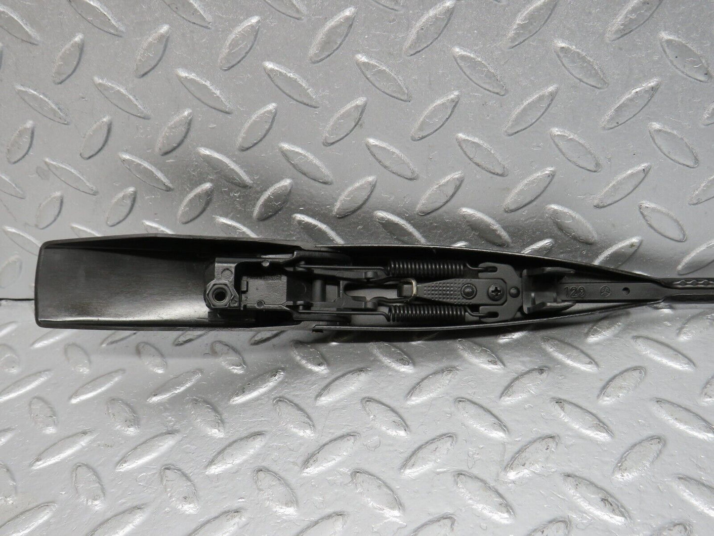 39587 Mercedes-Benz R129 320SL Coupe Windscreen Wiper Arm