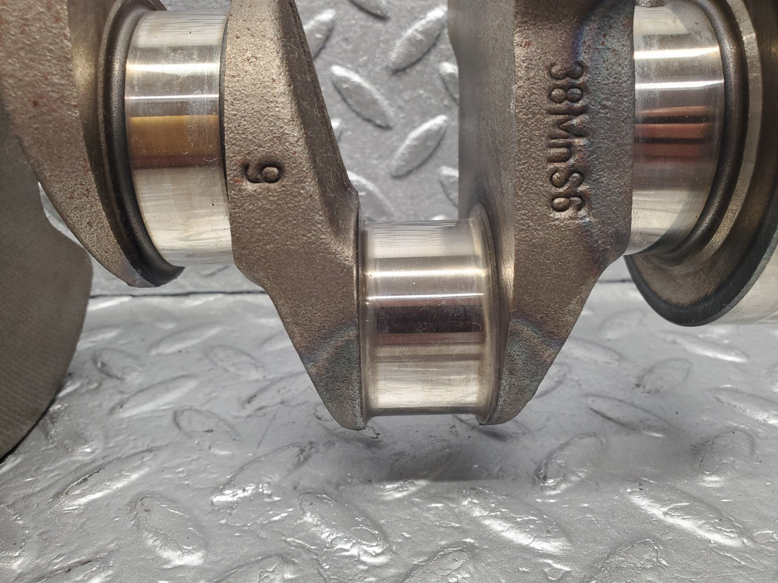 W124 Wagon crankshaft used OEM