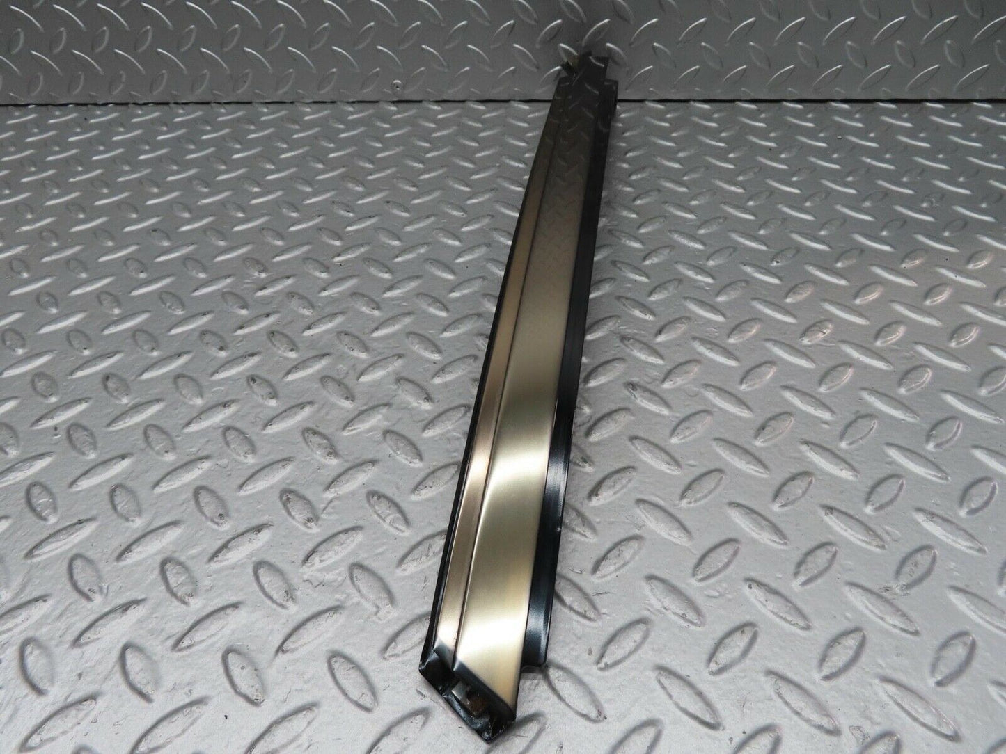 15028 Mercedes-Benz W140 S320 Rear Left Door Window Channel