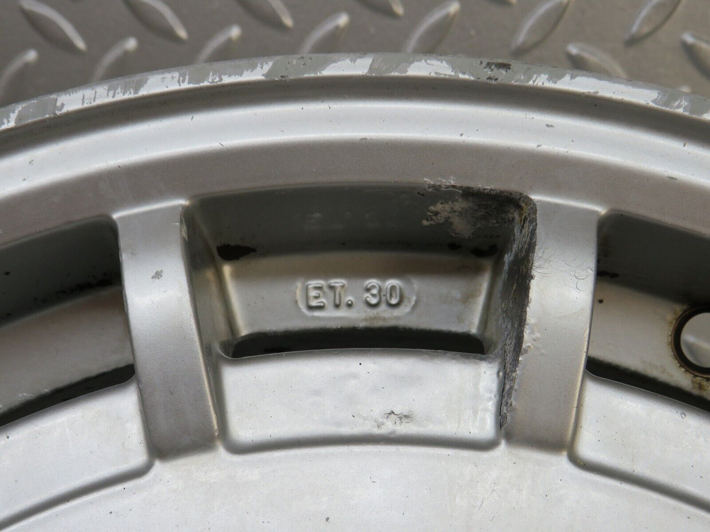 36918 Mercedes-Benz Alloy Wheel 6.5Jx15 H2 ET30