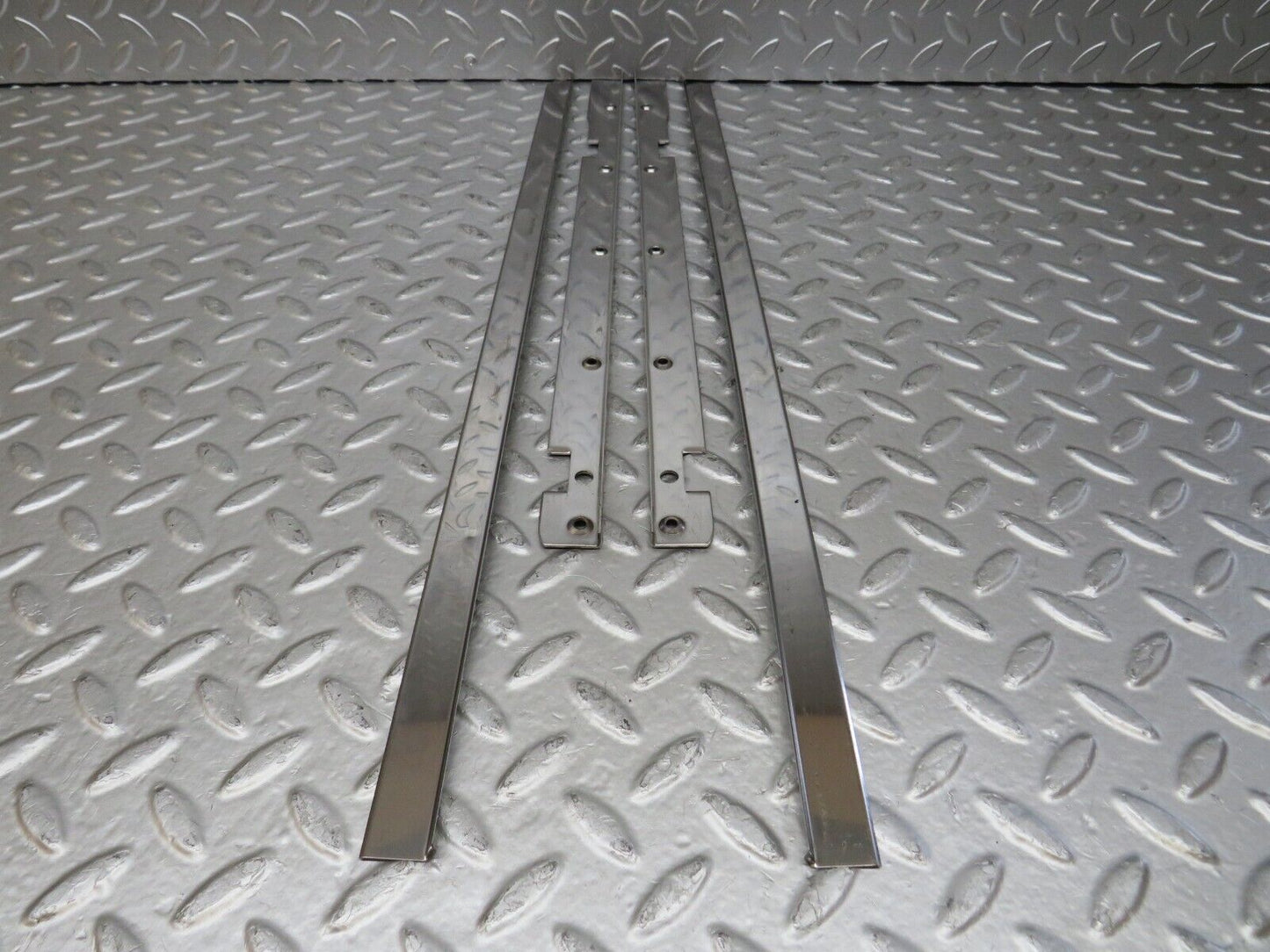 25805 Mercedes-Benz W124 280E Sunroof Chrome Trim Set