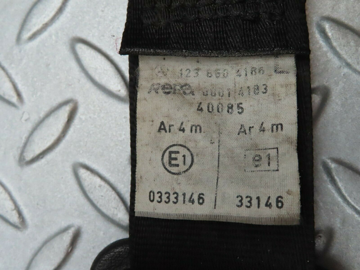 3903 Mercedes-Benz S123 200T Wagon Front Left Seat Belt 1238604186