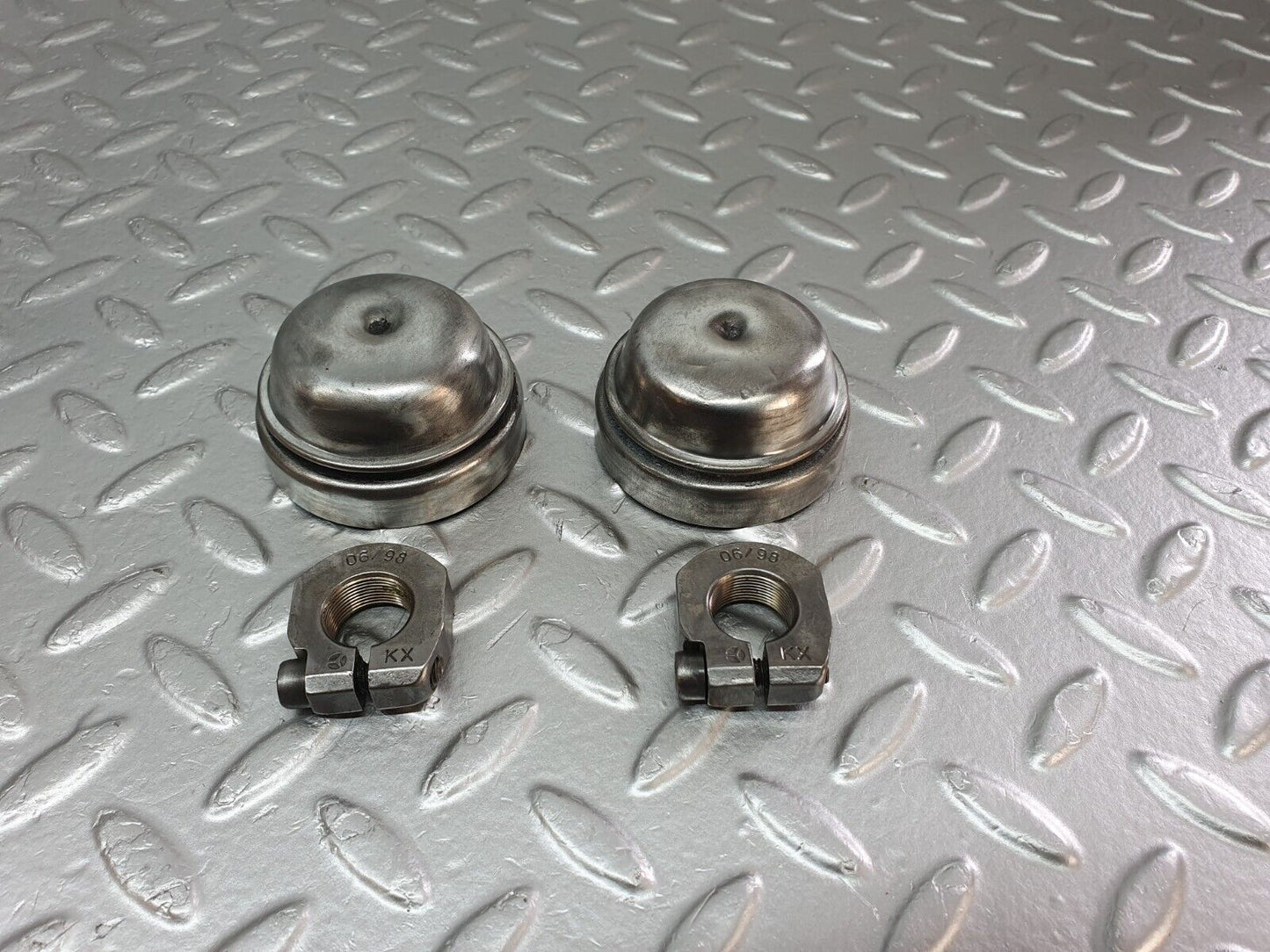41886 Mercedes-Benz W202 C200 Wheel Hub Locking Cap