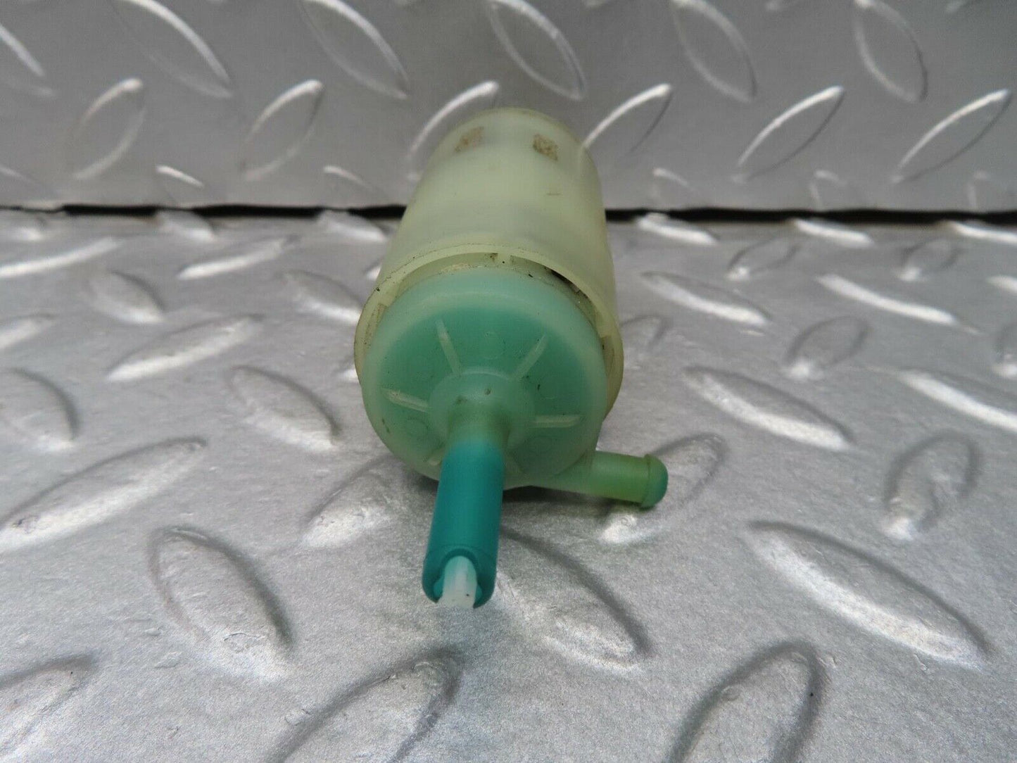 16098 Mercedes-Benz W123 280E Windscreen  Washer Pump
