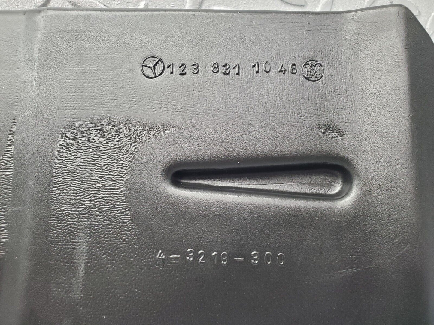 46333 Mercedes-Benz C123 280CE Coupe Heating Air Duct Right Side 1238311046