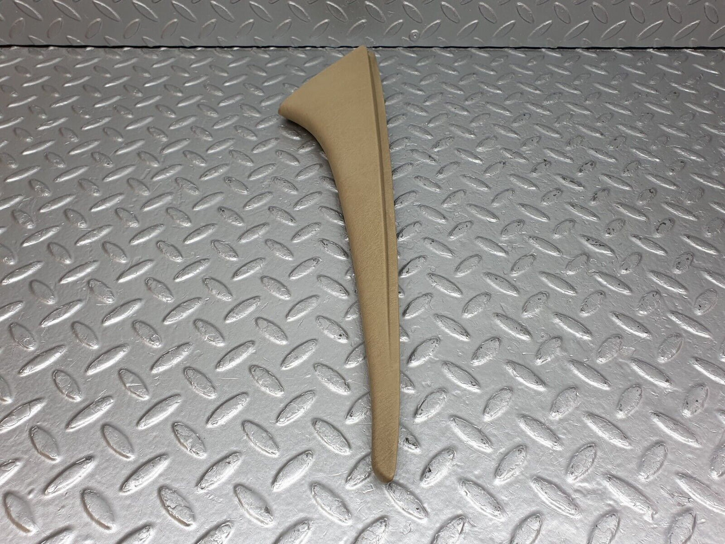 40934 Mercedes-Benz W126 300SE Rear Left Door Interior Trim Beige