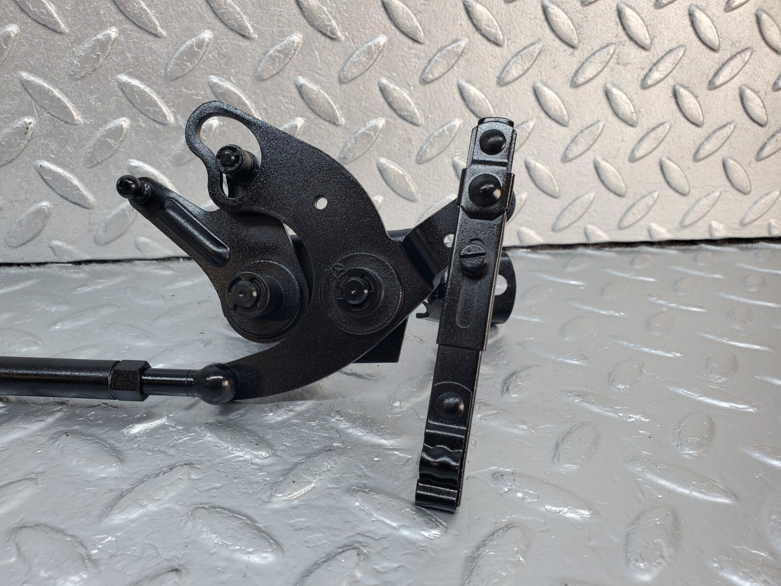 W126 throttle linkage used OEM