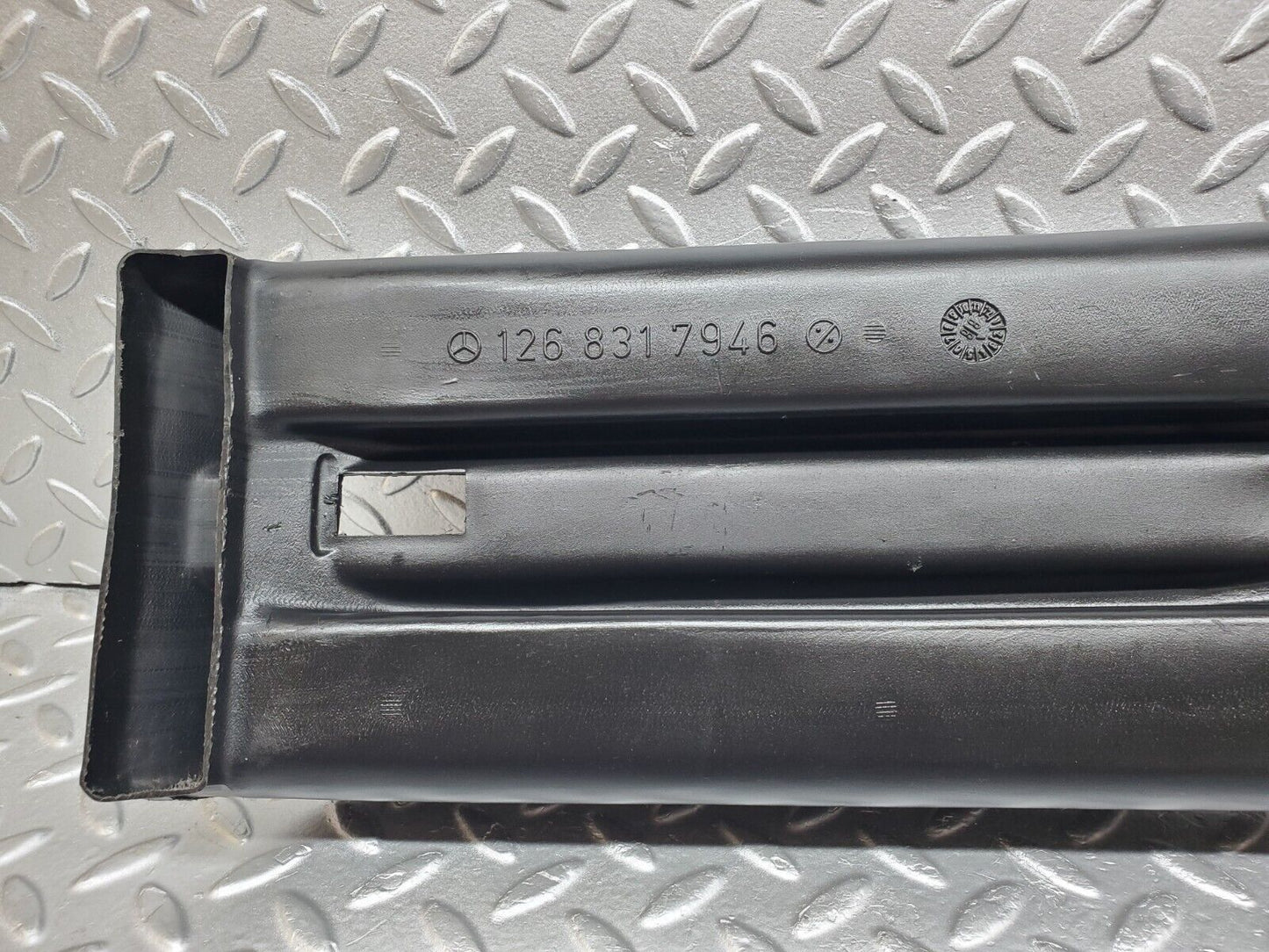 45624 Mercedes-Benz W126 420SE Cabin Centre Air Duct Channel 1268317946