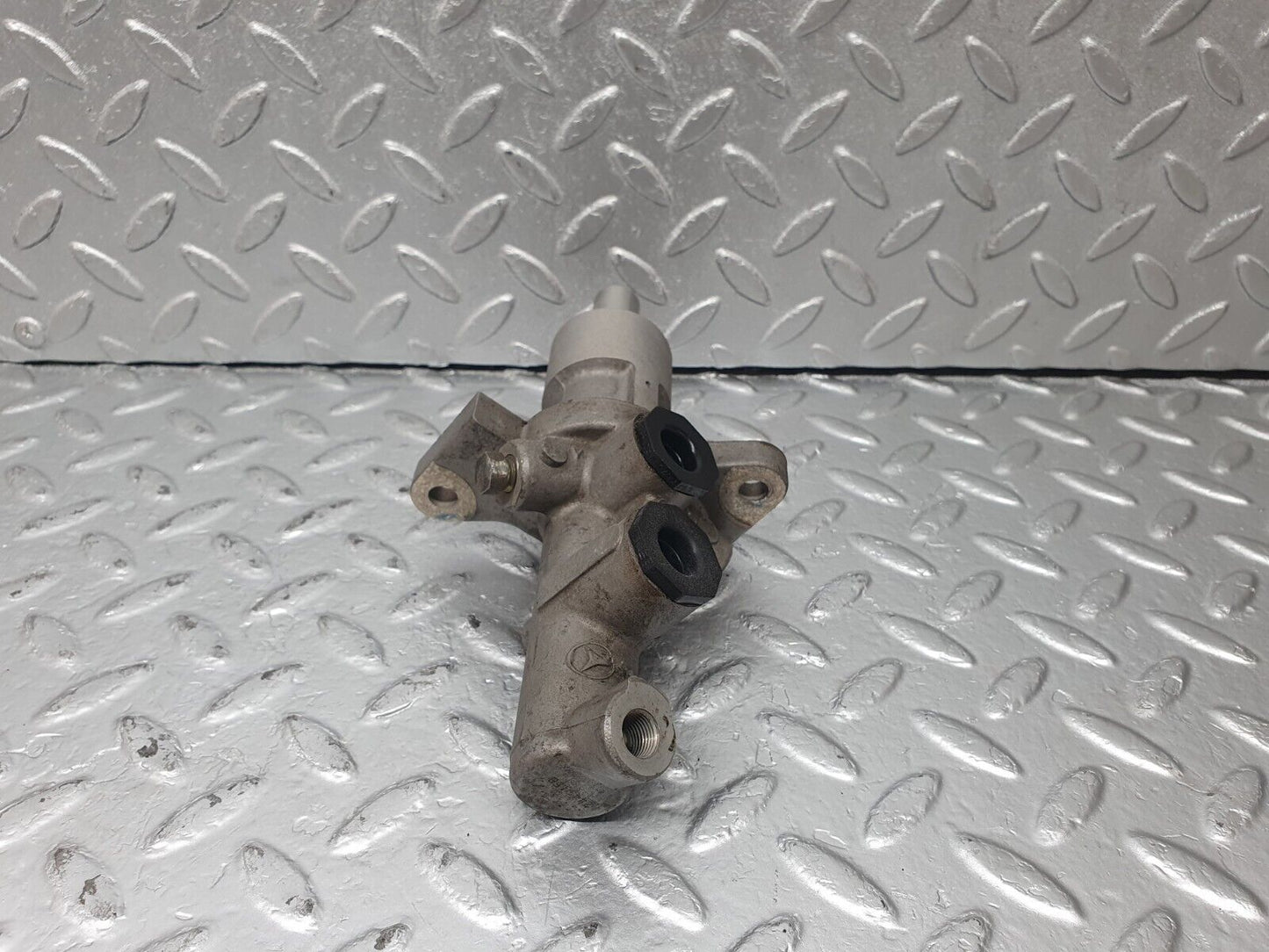 42767 Mercedes-Benz W201 190 Brake Master Cylinder