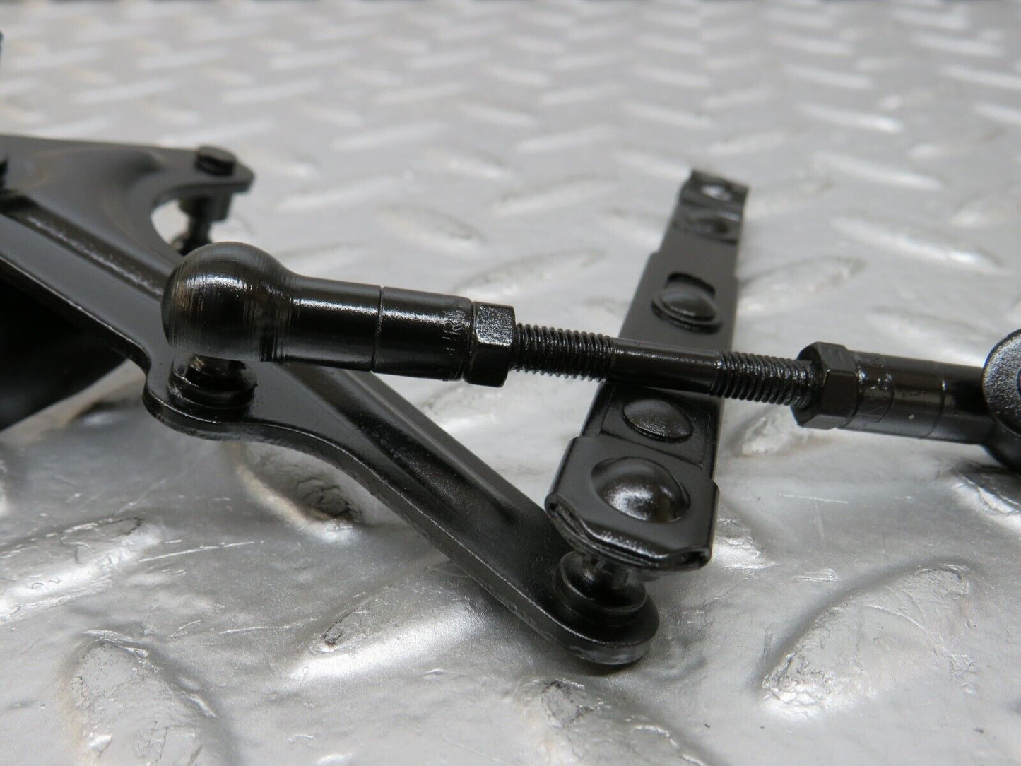 25556 Mercedes-Benz W123 200 Throttle Linkage