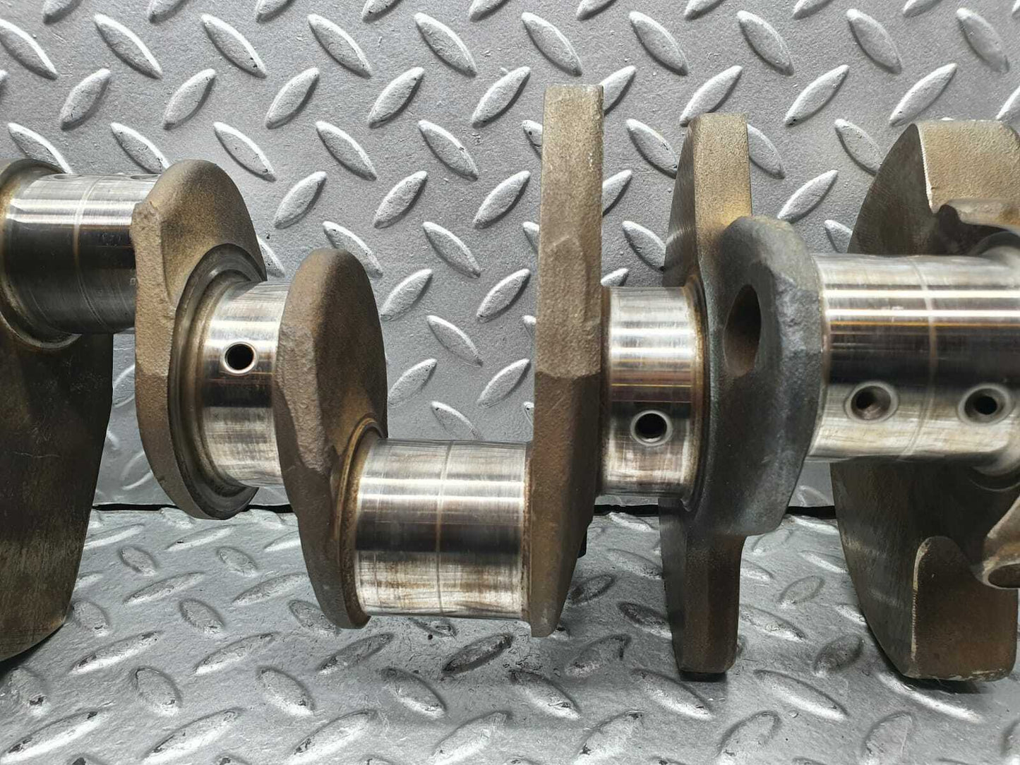 15797 Mercedes-Benz R107 450SL Crankshaft 1170311001