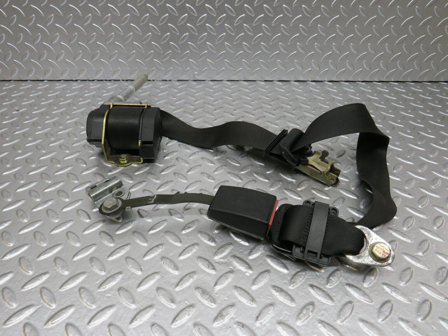 25175 Mercedes-Benz W201 190D Front Right Seat Belt With Buckle 2018606885