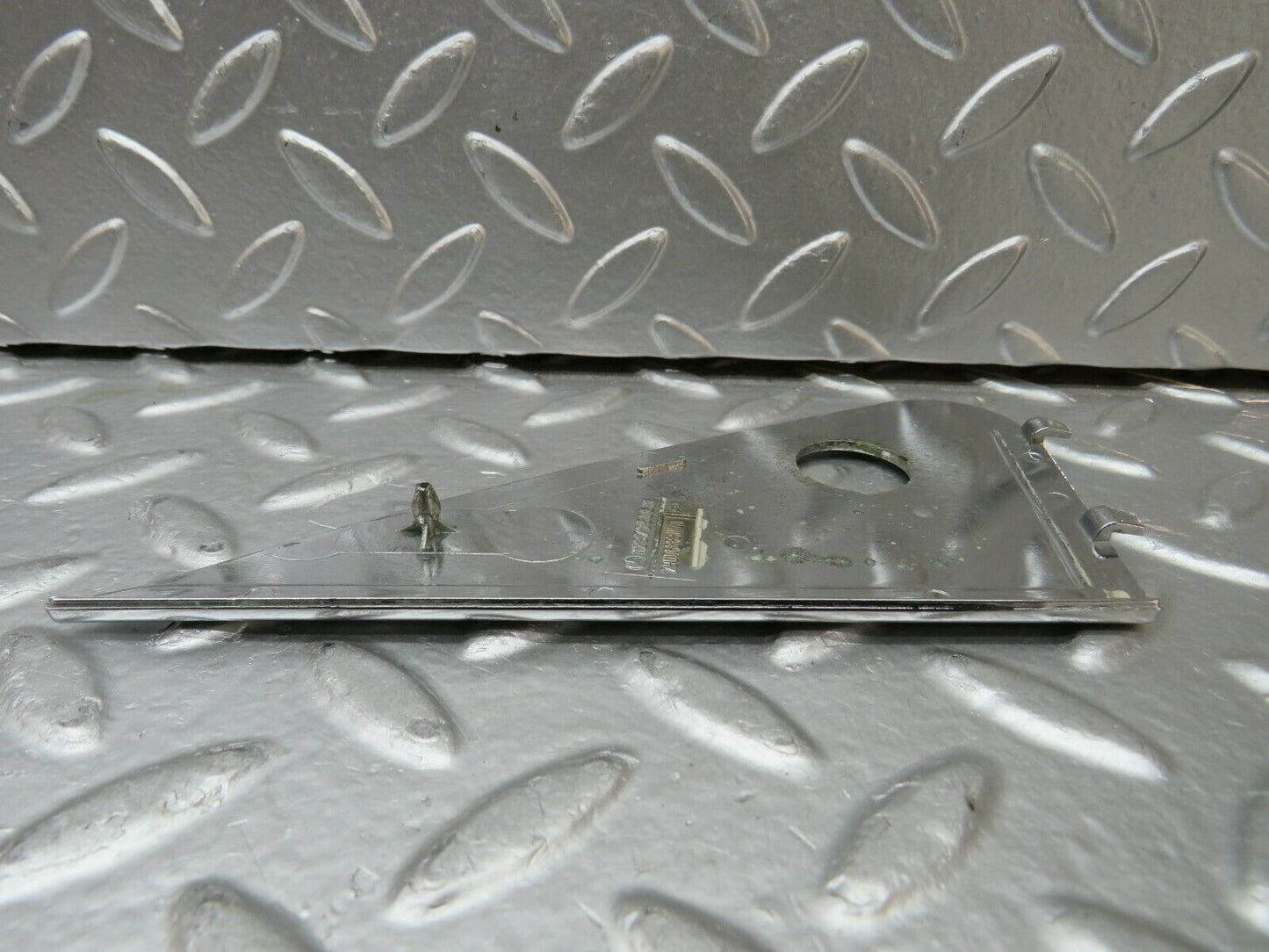 23986 Mercedes-Benz W123 280E Mirror Triangle Cover Right 1237250811