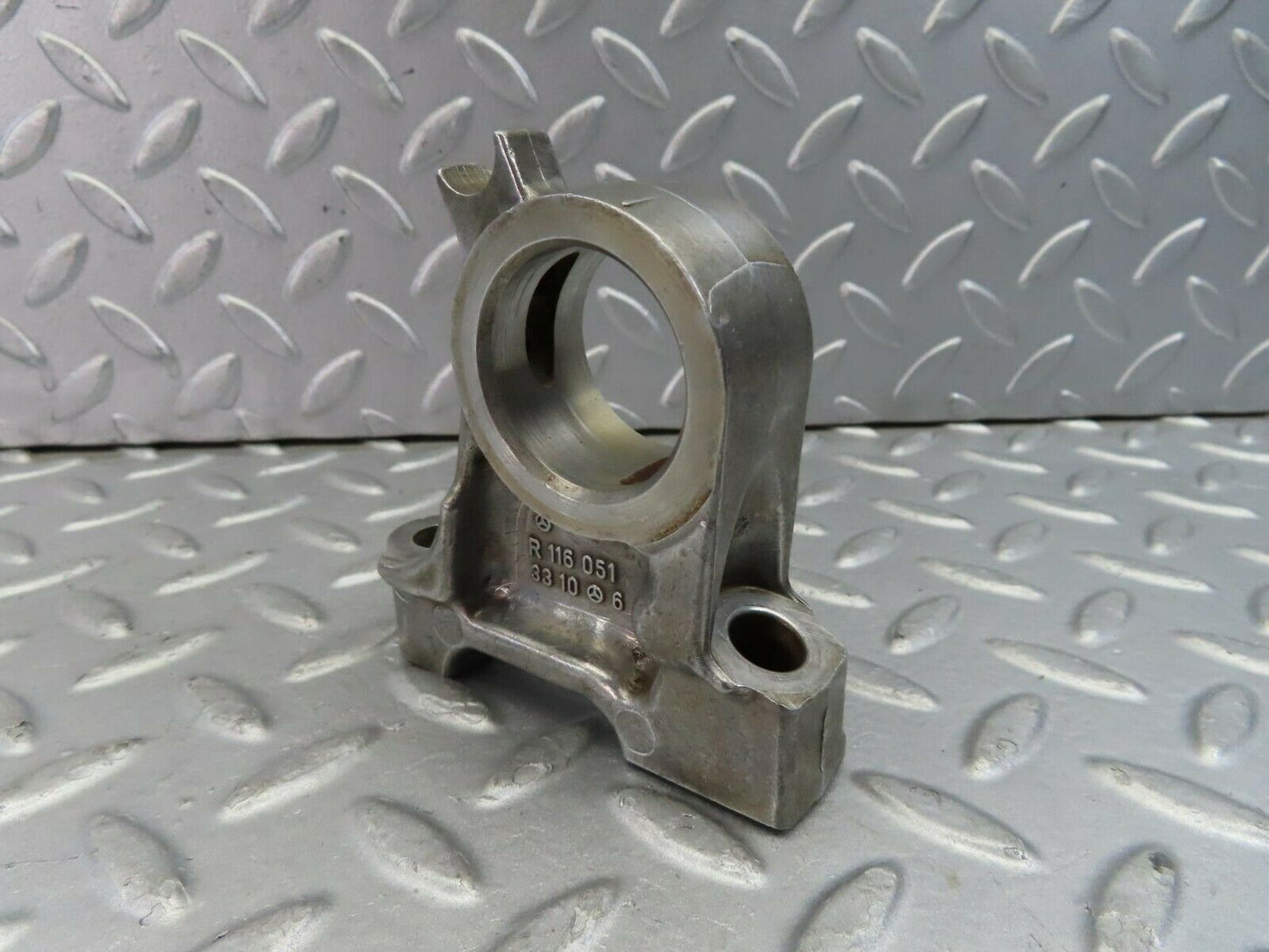 9124 Mercedes-Benz W116 Camshaft Tower Bearing 1160513310