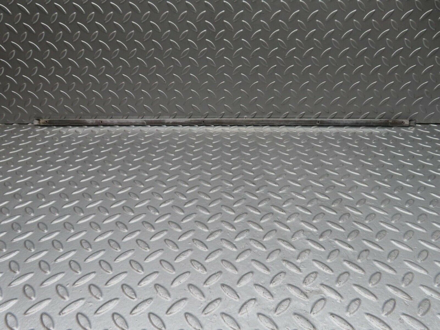 12945 Mercedes-Benz W111 220SE Front Left Door Centre Moulding Trim