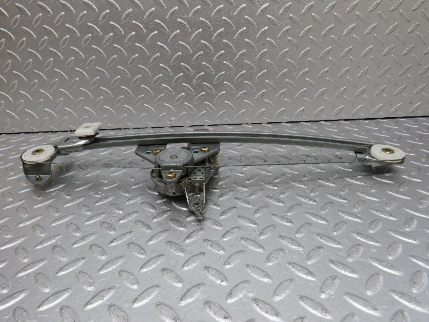 33258 Mercedes-Benz W202 C180 Rear Right Power Window Regulator 0130821636