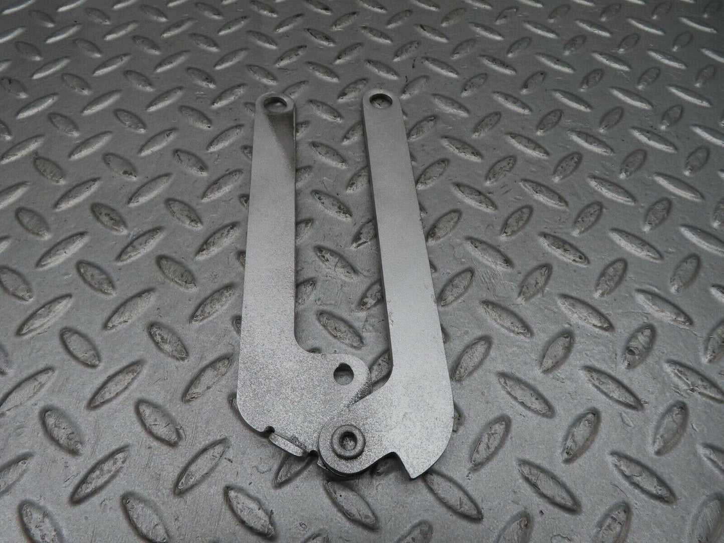 12290 Mercedes-Benz W108 280SE 3.5 Bonnet Hinge Left Side