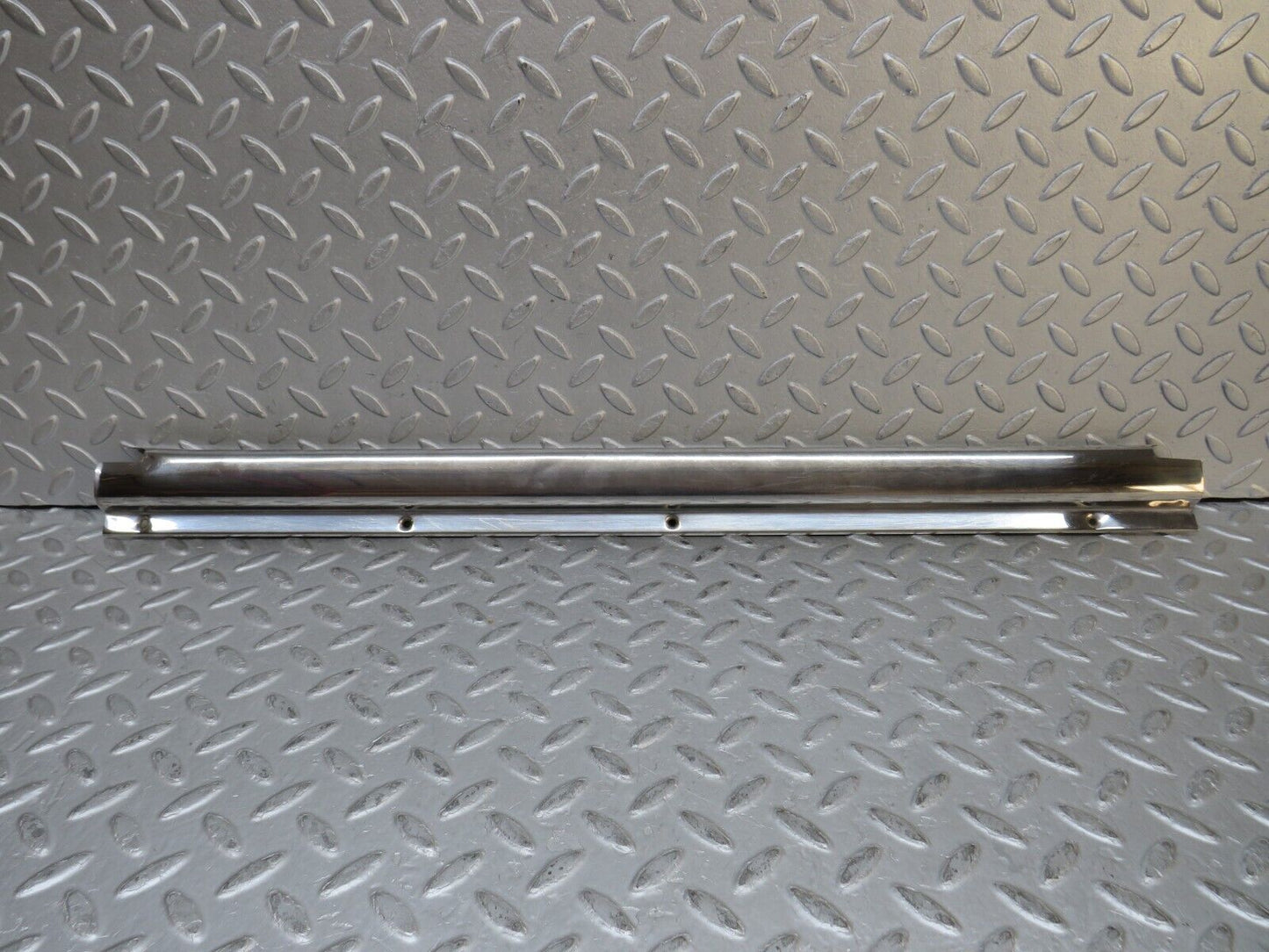37384 Mercedes-Benz W109 300SEL Rear Left Door Sill Chrome