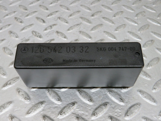 26525 Mercedes-Benz C124 220CE Coupe Headlight Control Unit Relay 1265420332