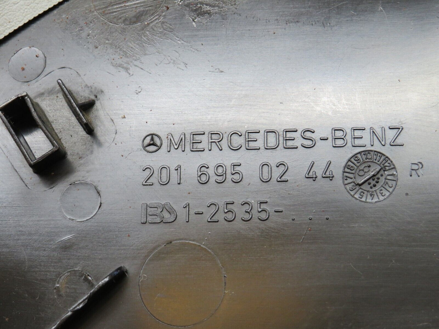 33576 Mercedes-Benz W201 190E 2.0L C Pillar Cover Trim Right Grey 2016950244