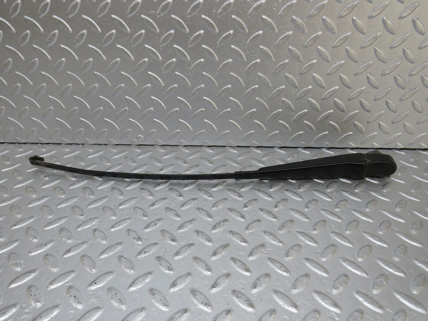 34523 Mercedes-Benz C126 380SEC Coupe Windscreen Wiper Arm Bosch Right Side