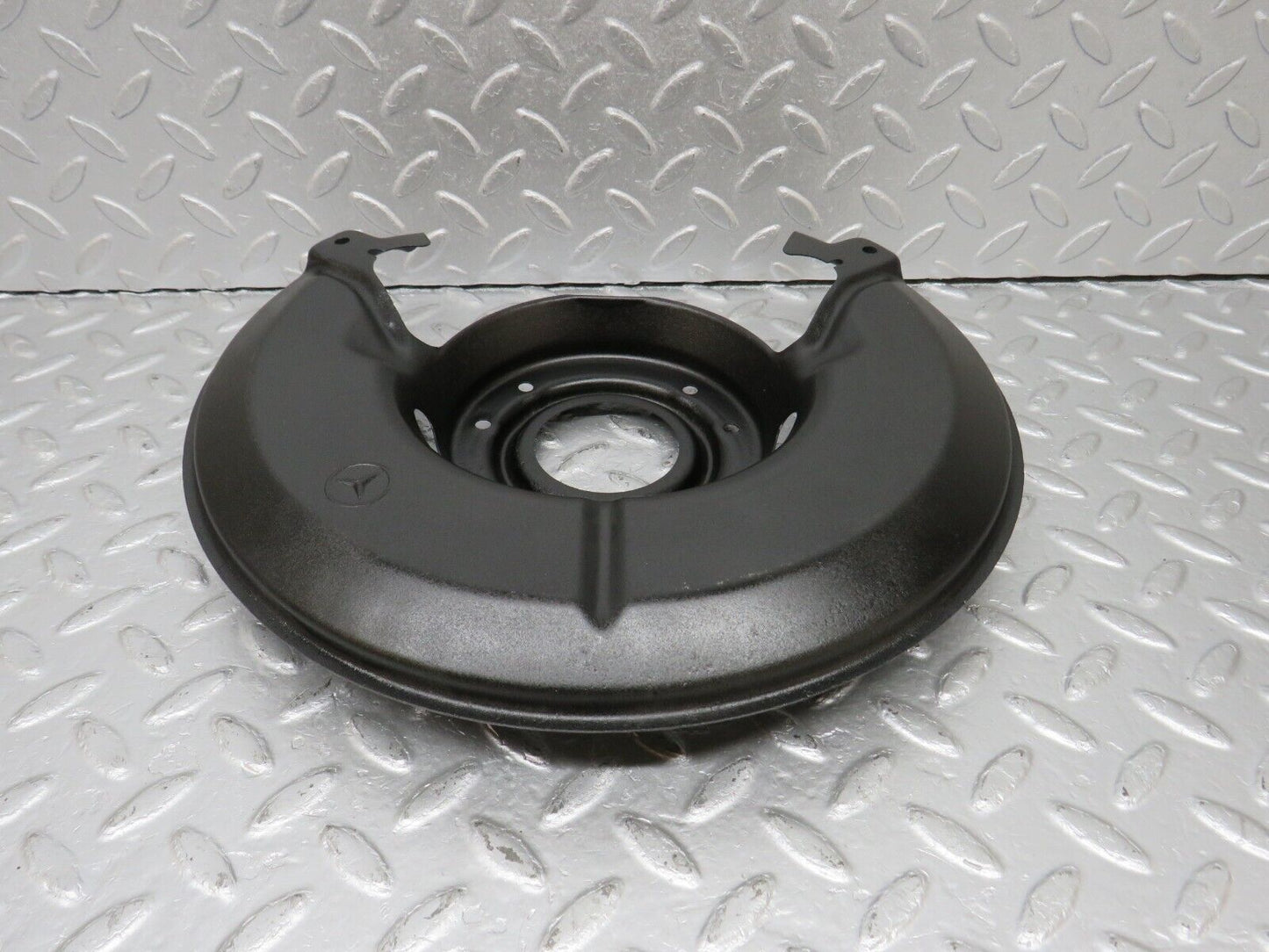 40579 Mercedes-Benz W123 300D Front Right Brake Disc Protection Plate