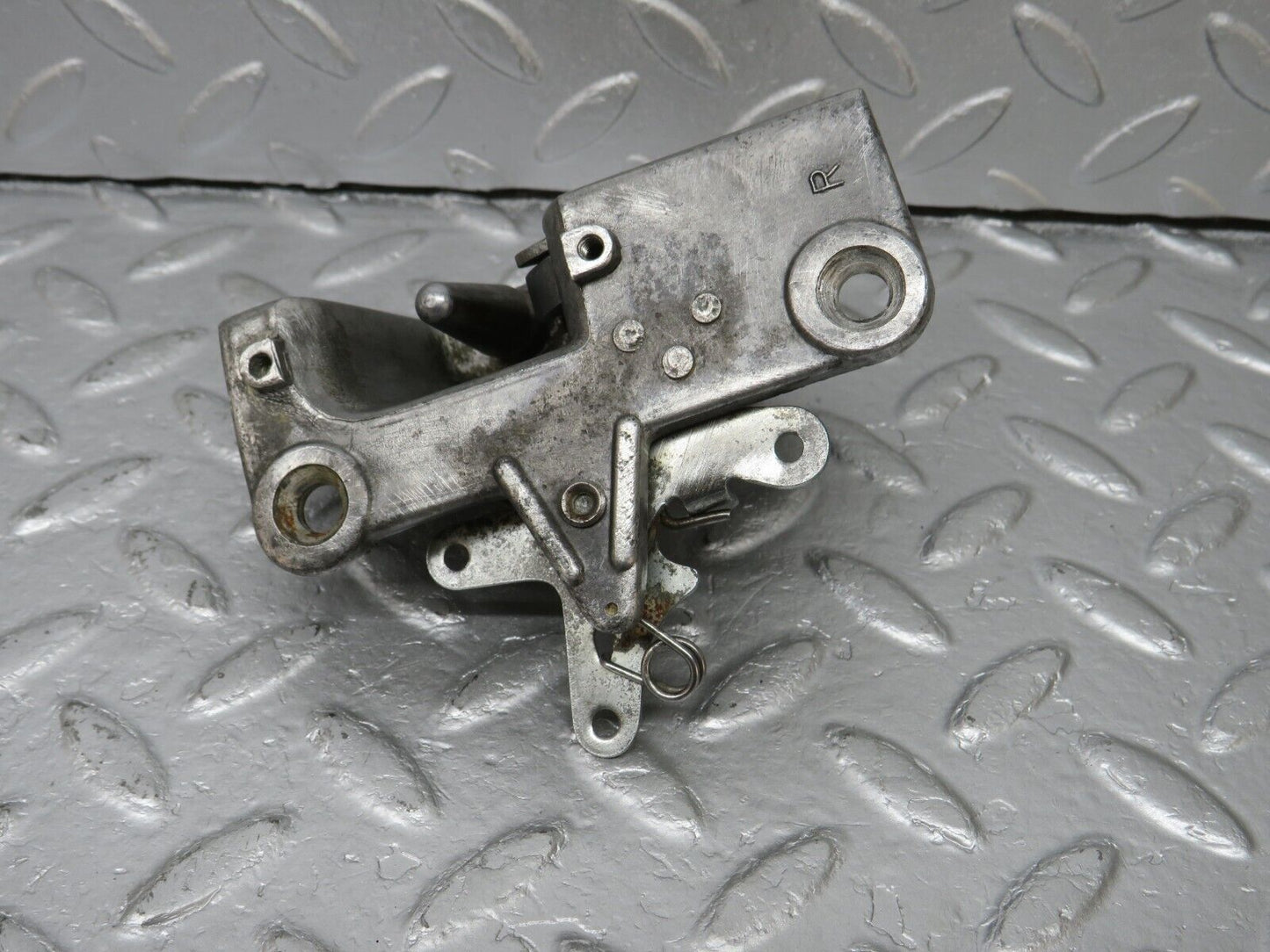 40282 Mercedes-Benz W110 230 Rear Right Door Lock Mechanism