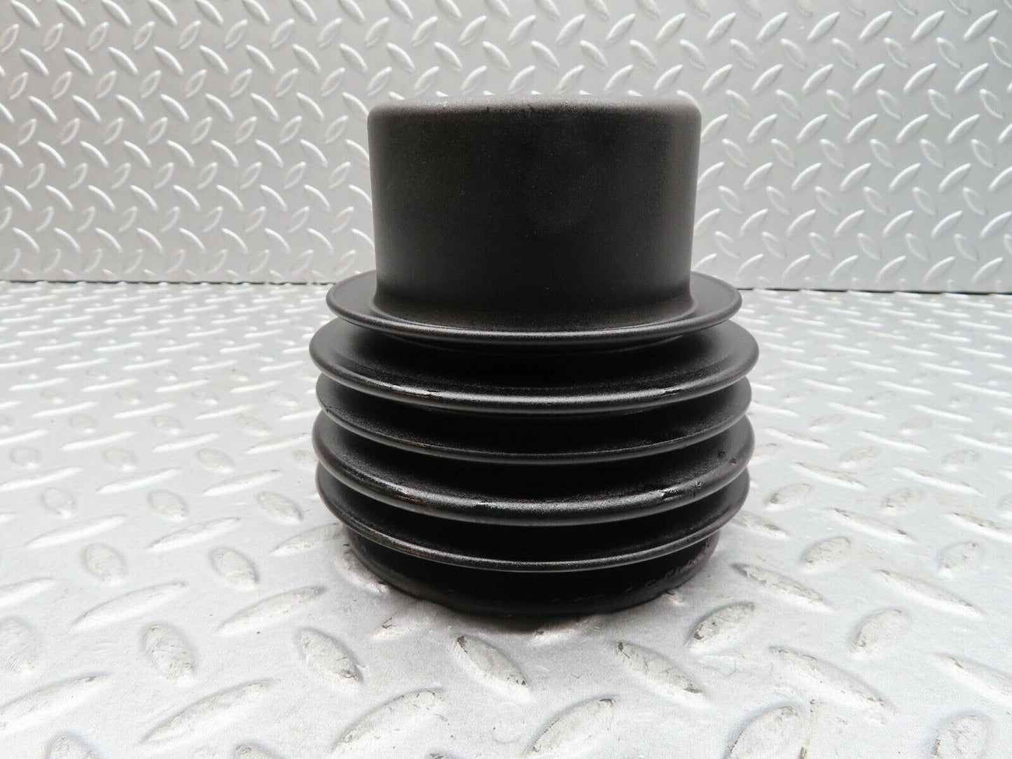 12527 Mercedes-Benz W108 280SE 3.5 Crankshaft Pulley