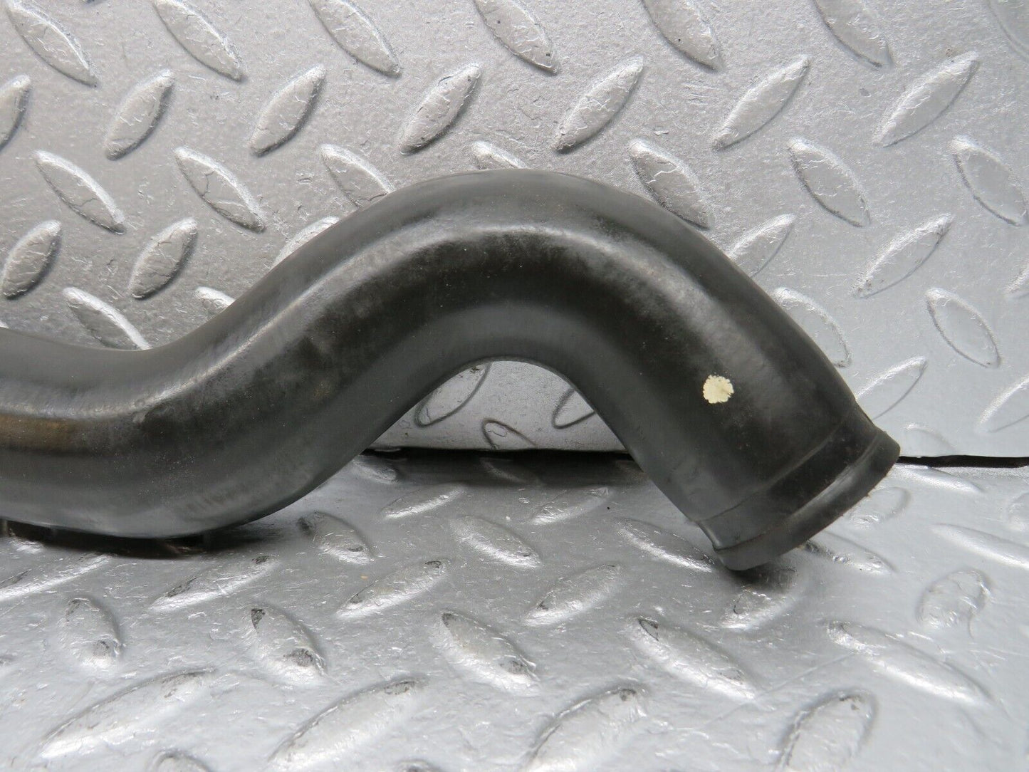 39589 Mercedes-Benz R129 320SL Coupe Radiator Upper Hose Pipe 1295012382