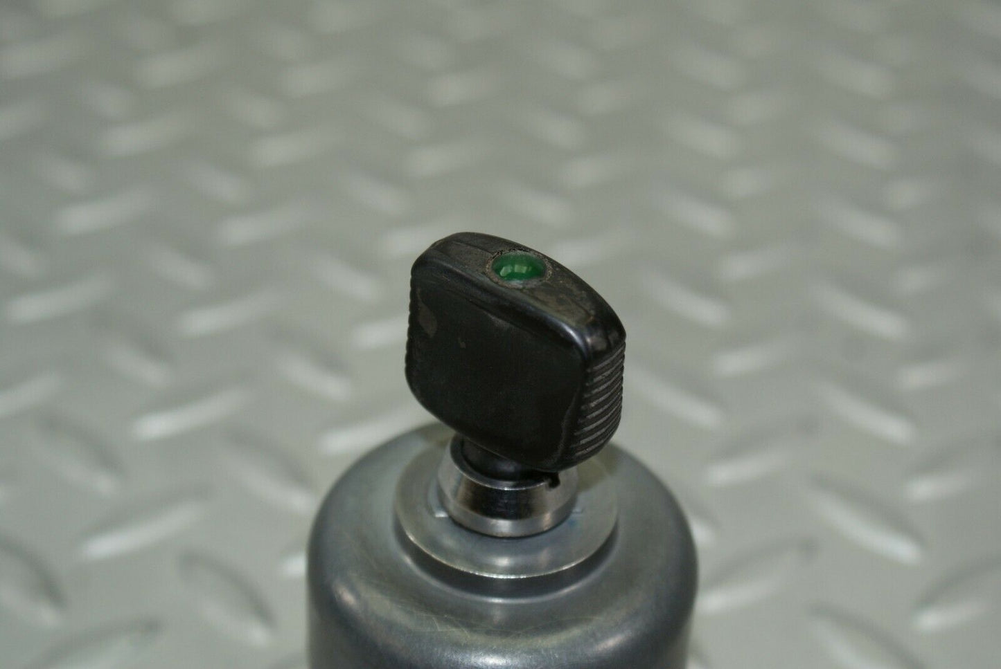 3204 Mercedes-Benz W115 220D Headlight Switch
